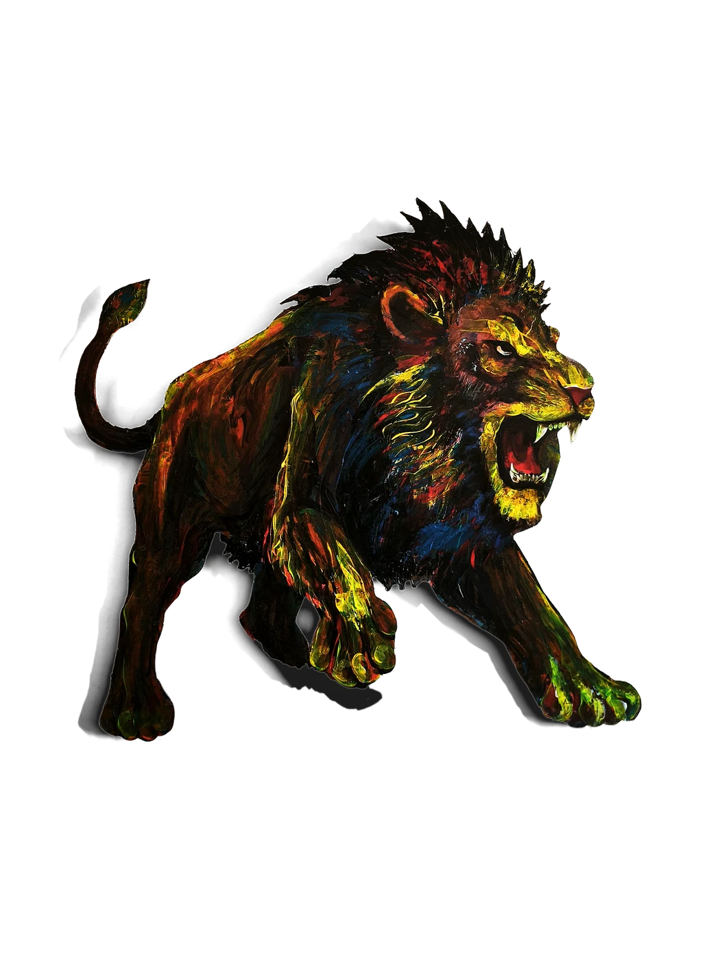 Panneau Isorel découpé à la silhouette d'un lion en chasse, crinière noire hérissée et mufle d'or, acrylique au couteau, relief mural, pièce unique signée Camille